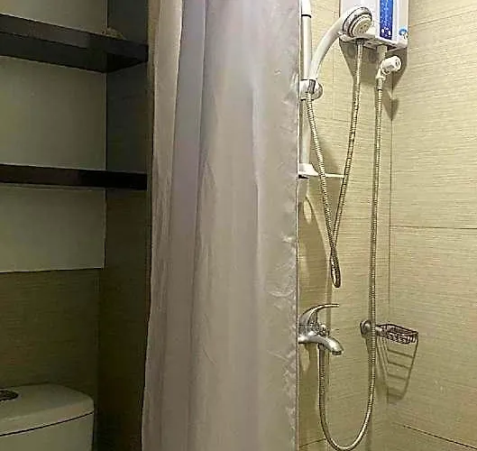 Transient Family Hotel